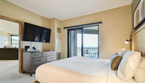 Estudio (Residence with Loft)