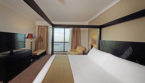 Suite, 2 habitaciones, Acceso al salón del club, vistas al mar (Dining)