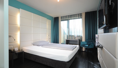 Habitación superior, 1 cama doble, balcón