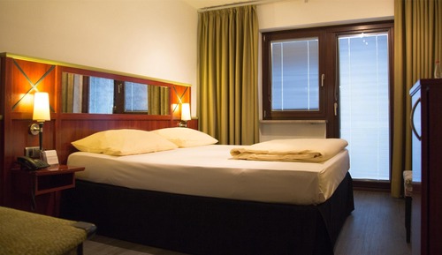 Habitación clásica, 1 cama de matrimonio, balcón