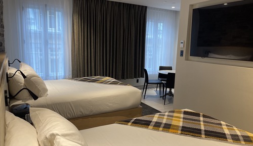 Habitación Confort, 2 camas de matrimonio, cocina básica