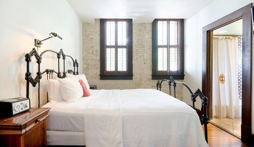 Habitación Deluxe, 1 cama de matrimonio, accesible para personas con discapacidad (Queen Suite (QS))