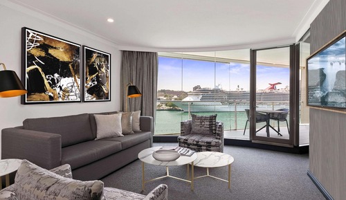 Apartamento, 2 habitaciones, vistas al puerto (Non-refurbi shed)