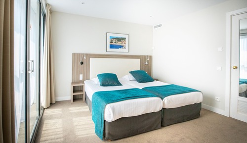 Premium Twin room