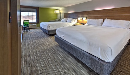 Habitación estándar, 2 camas de matrimonio (Communications)