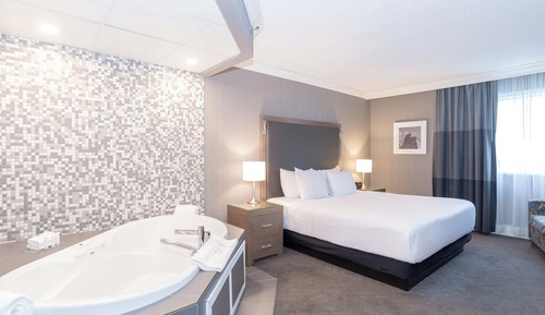 Suite, 1 cama de matrimonio grande con sofá cama (Jacuzzi)