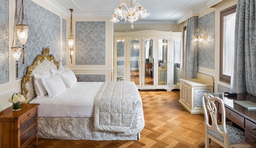 Family Junior Suite, 2 Bedrooms - Kids & Teens Free