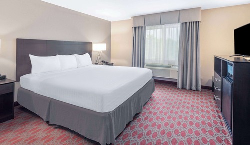 Habitación, 1 cama de matrimonio grande, accesible para personas con discapacidad, bañera