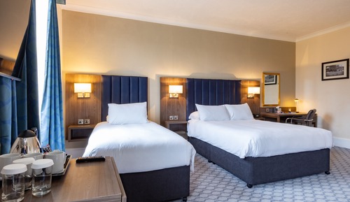 Habitación familiar, varias camas