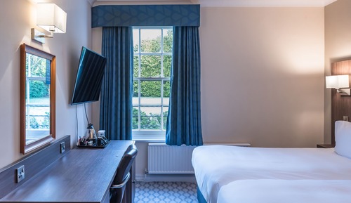 Habitación clásica con 2 camas individuales