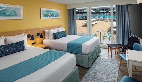 Habitación, 2 camas de matrimonio, balcón, vistas al patio