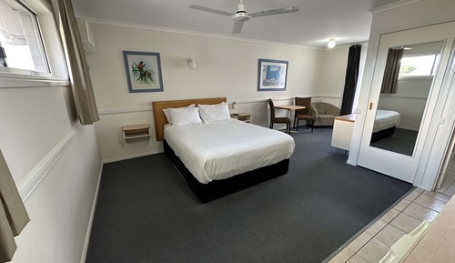 Habitación ejecutiva, 1 cama de matrimonio, no fumadores, frigorífico y microondas