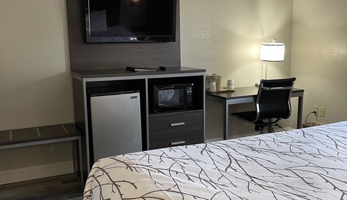 Standard Room, 1 King Bed, Handicap, Non Smoking