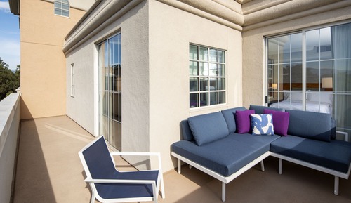 Suite, 2 camas dobles, no fumadores, balcón (Mobility Accessible, Tub)