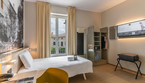 Habitación superior con 2 camas individuales