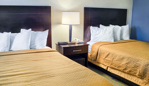 Habitación estándar doble, 2 camas dobles, fumadores