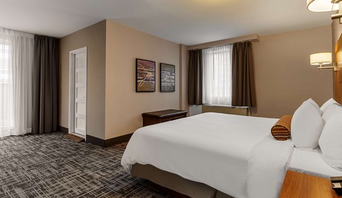 Suite, 1 cama de matrimonio grande, no fumadores, bañera de hidromasaje (Living Room;with Sofabed)