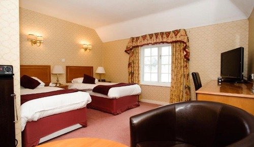 Habitación con 2 camas individuales