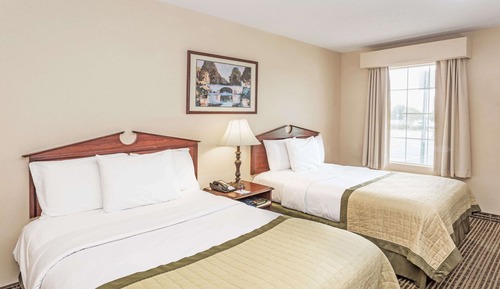 Habitación, 2 camas dobles, accesible para personas con discapacidad, no fumadores (Mobility)