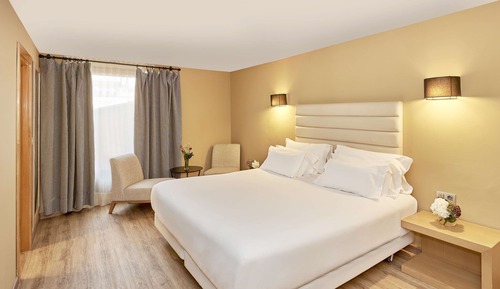 Habitación superior, con vistas