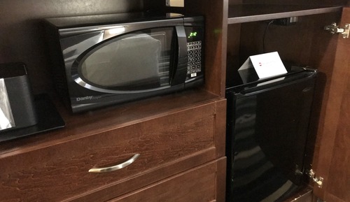 Suite, 1 cama de matrimonio grande, no fumadores, frigorífico y microondas (with Sofabed)