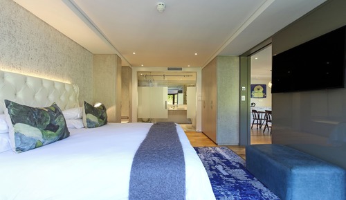 Suite superior, 1 cama de matrimonio grande, vistas a la montaña (Mountain Suite)