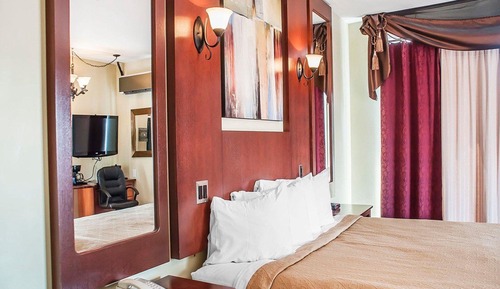 1 King Bed, Non Smoking Executive Room