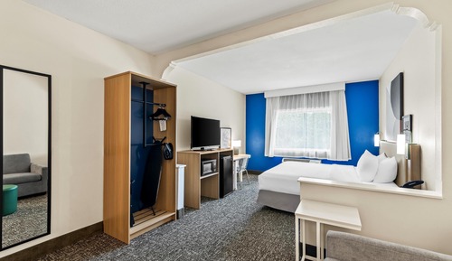 Habitación, 1 cama de matrimonio grande con sofá cama, accesible para personas con discapacidad