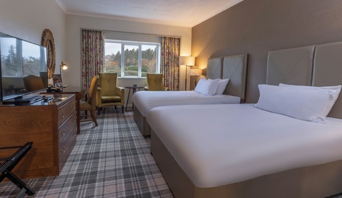 Habitación clásica con 2 camas individuales