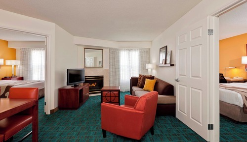 Suite, 2 habitaciones (Mobility/Hearing Access, Roll-In Shwr)