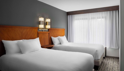 Habitación, varias camas