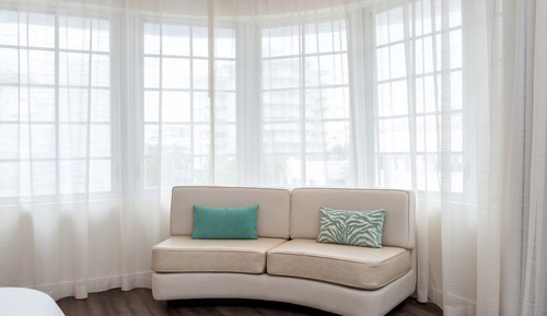 Premier Corner Suite