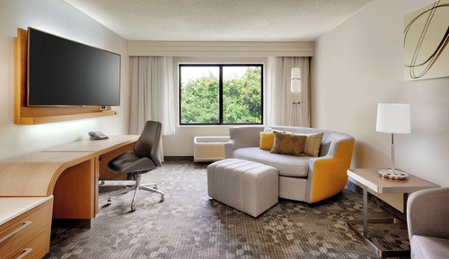 Suite, 1 habitación, no fumadores (Mobility/Hearing Access, Roll-In Shwr)