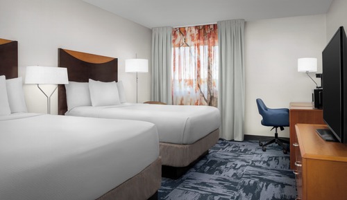 Habitación, 2 camas de matrimonio (Hearing Accessible)