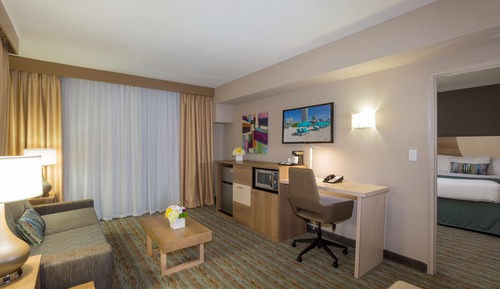 Suite ejecutiva, 2 camas dobles, no fumadores, frigorífico y microondas