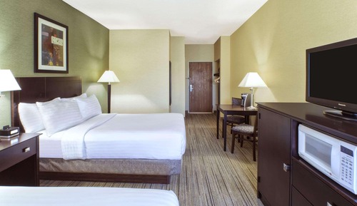 Habitación, 2 camas dobles, accesible para personas con discapacidad (Hearing Impaired Accessible)