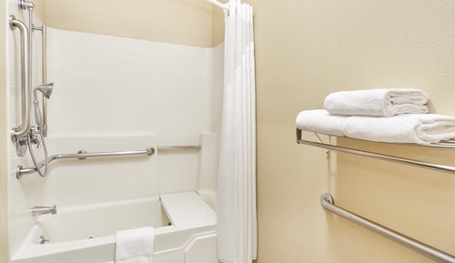 Suite, 1 cama de matrimonio grande, accesible para personas con discapacidad (Roll-In Shower)