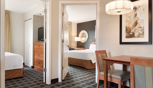 Suite, 2 habitaciones, no fumadores (Mobility/Hearing Accessible, Tub)