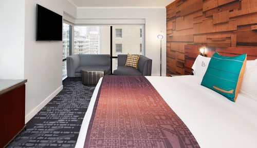 Suite estudio, 1 cama de matrimonio grande, no fumadores, en esquina