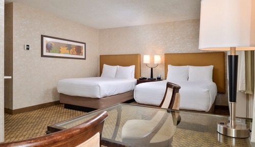 Habitación estándar, 2 camas dobles, frigorífico, en la zona del patio