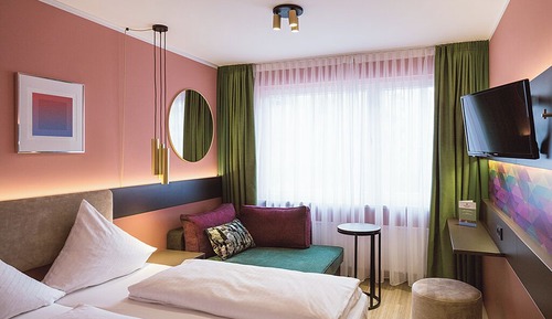 Habitación estándar con 1 cama doble o 2 individuales