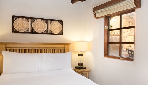 Habitación, 1 cama de matrimonio grande (Mobility Accessible, Roll-In Shower)