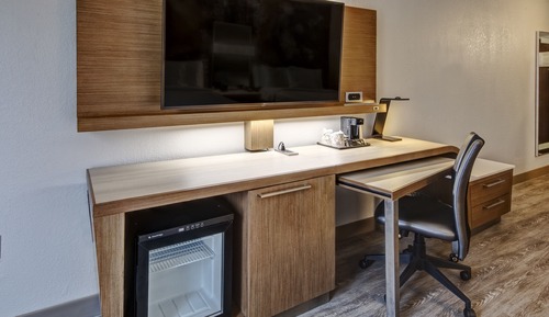 Suite ejecutiva, 1 habitación, no fumadores, balcón (Mobility/Hearing Access, Roll-In Shwr)