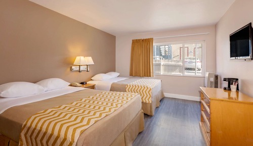 Habitación estándar, 2 camas de matrimonio, no fumadores