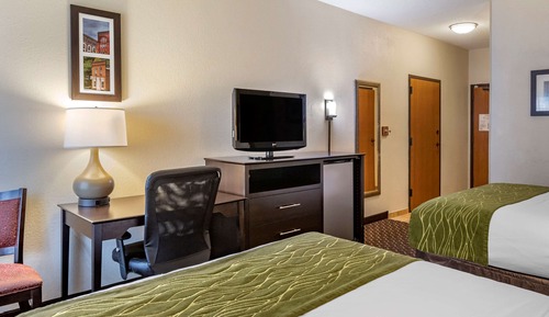 Habitación, 2 camas de matrimonio, accesible para personas con discapacidad (Accessible Tub)