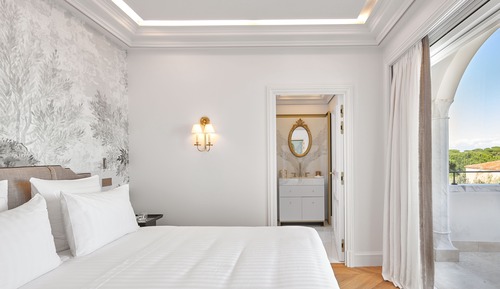 Habitación, varias camas
