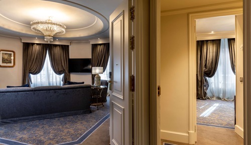 Suite Two Bedrooms "The Wellington Club" Access