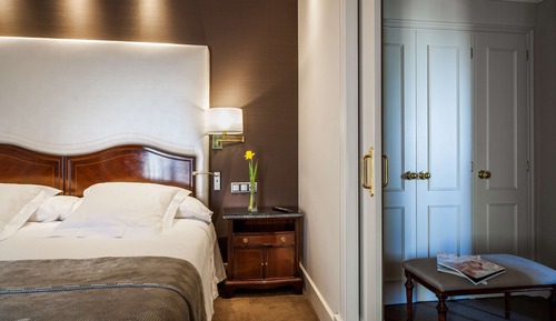 Junior Suite Penthouse Terrace "The Wellington Club" Access