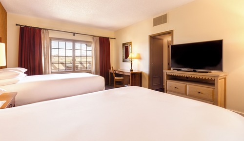 Suite, 2 camas dobles, vistas a la montaña (One Bedroom Double Suite)