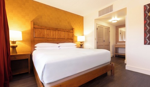 Suite, 1 cama de matrimonio grande (Junior Suite with Balcony and Firepla)